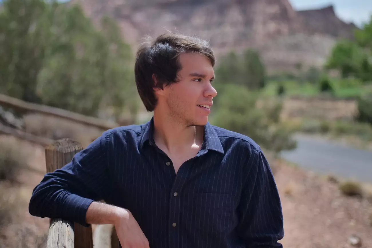 picture of Daniel Reza Sabzghabaei