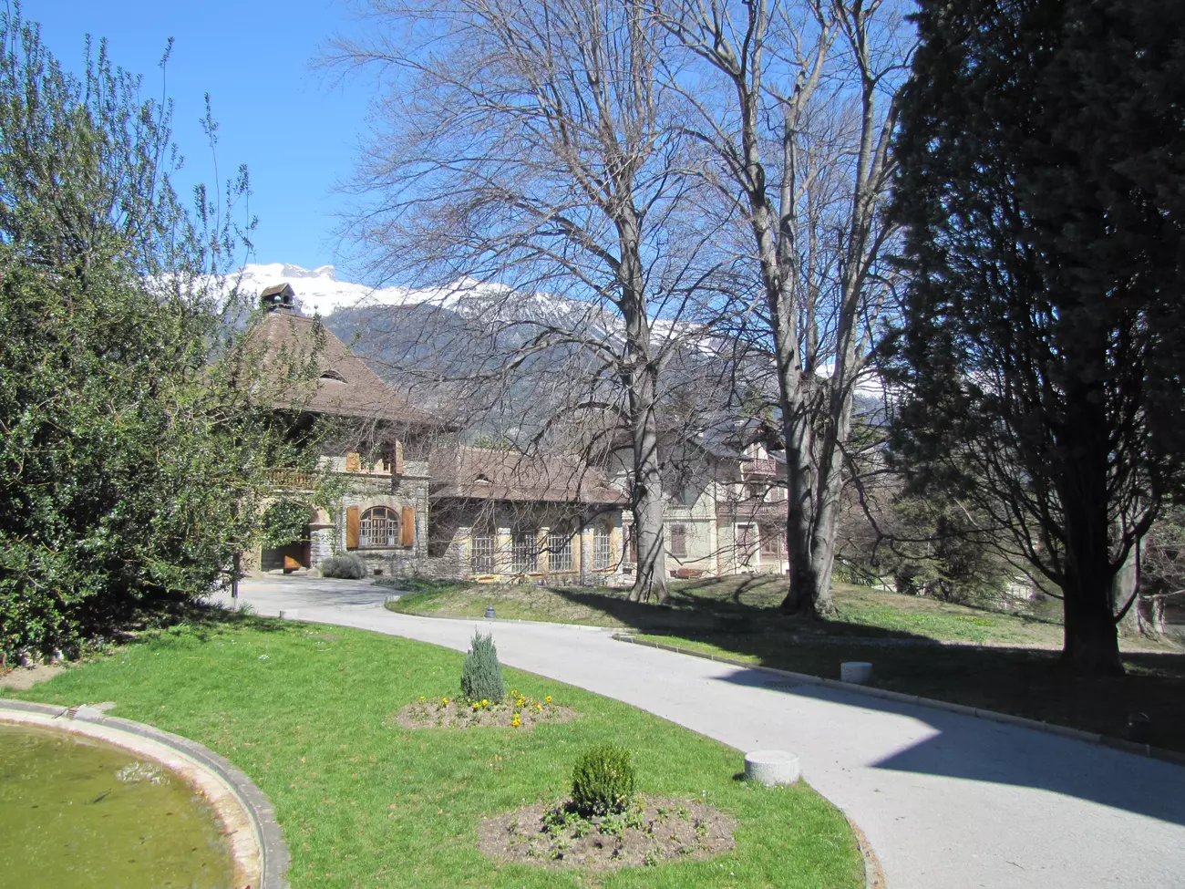 View of Villa Mercier from the park (to the right of the Orangery)