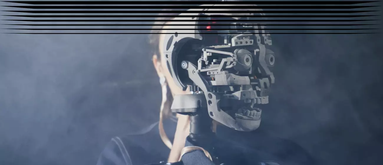 photo of a robotic head to illustrate Agustin Issidoro's new work "Online"