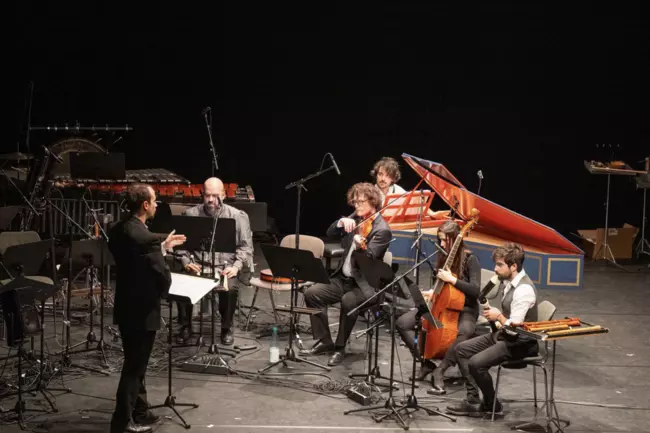 Continuum XXI on stage